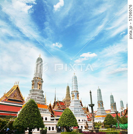 Temple Temple 5706076