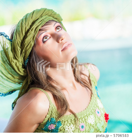 Woman Woman 5706583