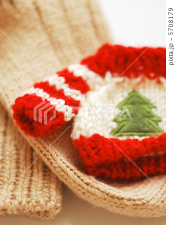 リブ編みソックスと小さいセーター 5708179