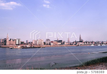 アントワープ 5708369