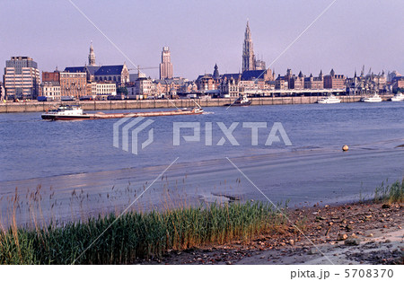 アントワープ 5708370