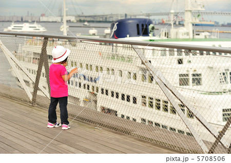 見送り２ 5708506