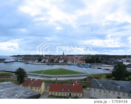 ヘルシンオアの街並 ヘルシンオアの街並 5709436