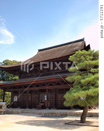 国宝 不動院・金堂 国宝 不動院・金堂 5712291