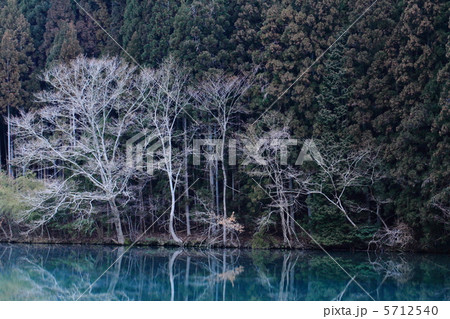 ある冬の篠山の風景 5712540