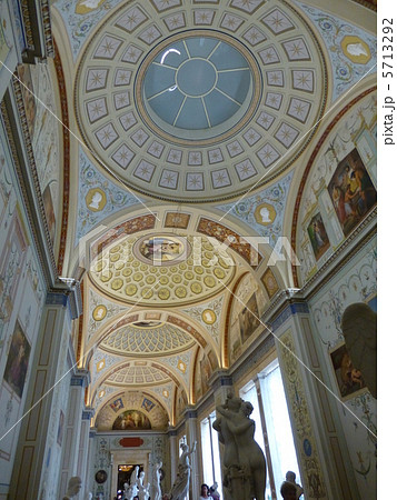 エルミタージュ美術館内部(ロシア:サンクトペテルブルク) エルミタージュ美術館内部(ロシア:サンクトペテルブルク) 5713292