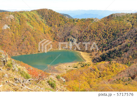 白根山と五色沼 5717576