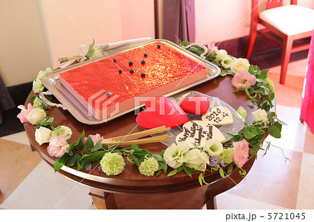 ウエディングケーキ 5721045