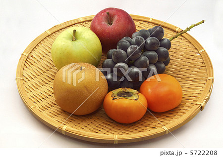 秋の果物　盛り合わせ　白バック 5722208