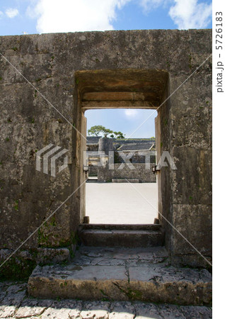 玉陵　玉御殿　霊御殿　後門 5726183