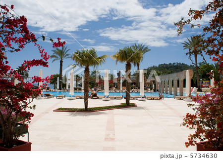 Resort Resort 5734630