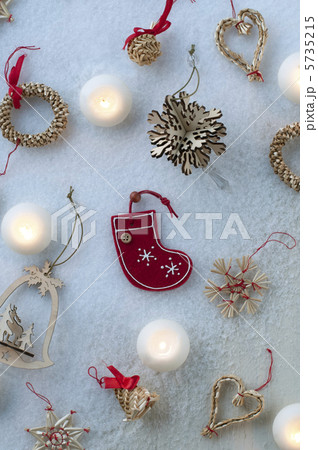 オーナメントとキャンドル 5735215