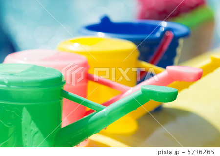 a swimming pool  5736265