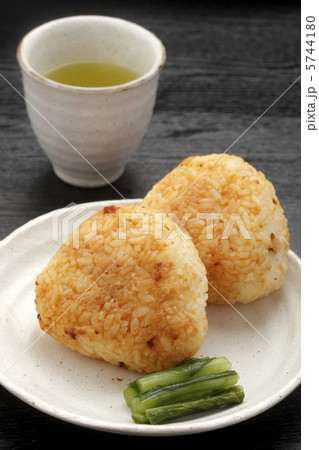 味噌焼きおにぎり 味噌焼きおにぎり 5744180