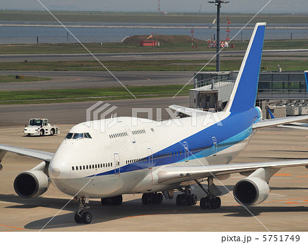 飛行機 飛行機 5751749