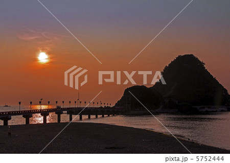 白山島（横） 5752444