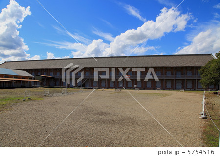 旧富岡製糸場　西繭倉庫－富岡にて 5754516