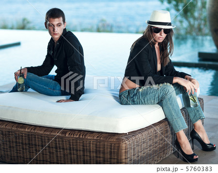 Couple Couple 5760383