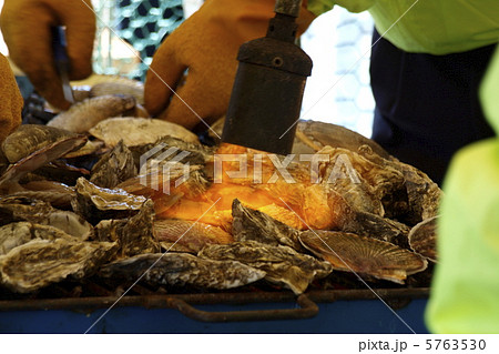 焼き牡蠣と焼き帆立 5763530