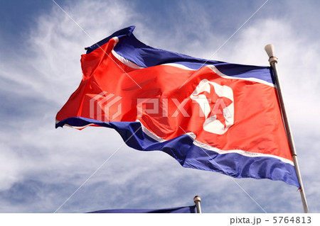 北朝鮮の国旗 5764813