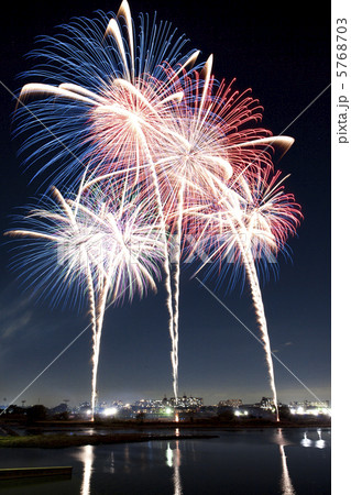 調布市花火大会 ~澄みきった秋の夜空に大輪の華を~ 調布市花火大会 ~澄みきった秋の夜空に大輪の華を~ 5768703