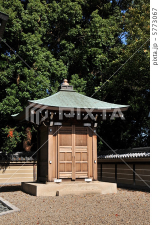 池上本門寺 御廟所 池上本門寺 御廟所 5773067