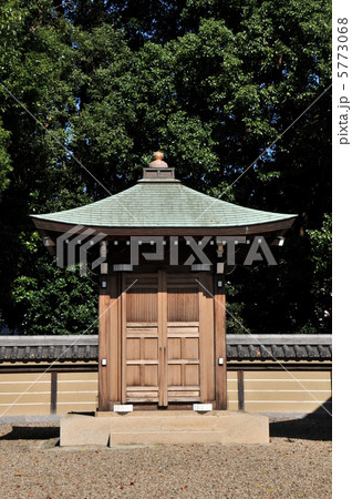 池上本門寺　御廟所 5773068