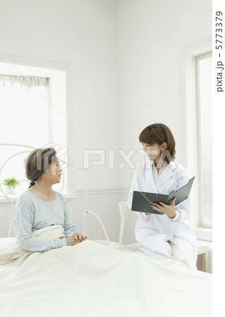 お見舞い 5773379