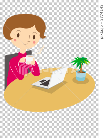 パソコン 休憩中の女性 パソコン 休憩中の女性 5774145