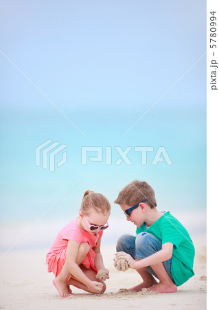 Two kids at beach 5780994