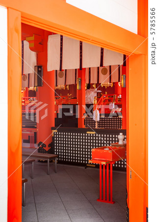 伏見稲荷大社　内拝殿・本殿 5785566