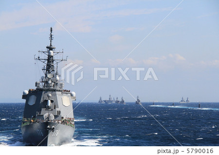 平成24年度観艦式 5790016