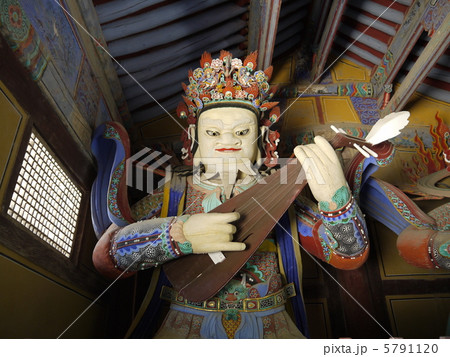 通度寺天王門東方持国天王像 5791120