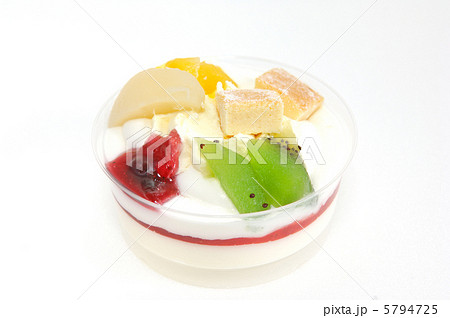 レアチーズケーキ レアチーズケーキ 5794725