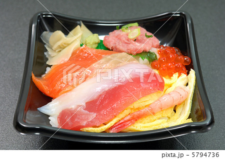 おいしい海鮮丼 5794736