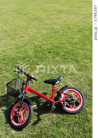 日曜日の公園の自転車 日曜日の公園の自転車 5796397