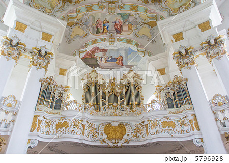 ヴィース教会のパイプオルガン 5796928