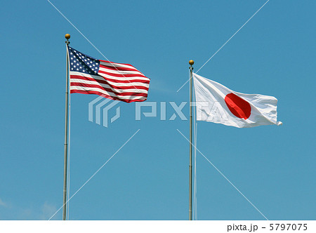 日米の国旗 5797075