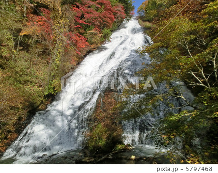 奥日光の湯滝（栃木県日光市） 5797468
