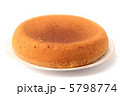 焼きたてのスポンジケーキ 5798774