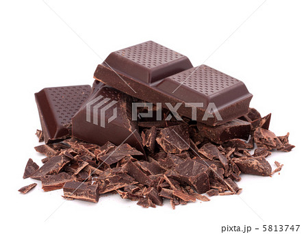 Chopped chocolate bars Chopped chocolate bars 5813747