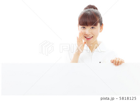 ボードを持つ医療系女性 5818125
