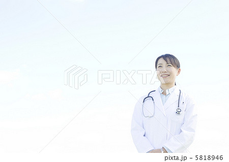 医師ポートレート 5818946