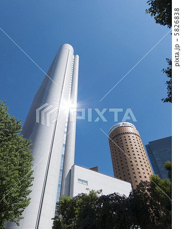 大阪駅前のビル 大阪駅前のビル 5826838