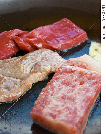 近江牛の陶板焼き 5838891