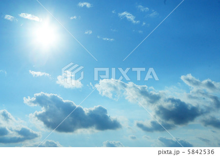 太陽と空と雲 太陽と空と雲 5842536