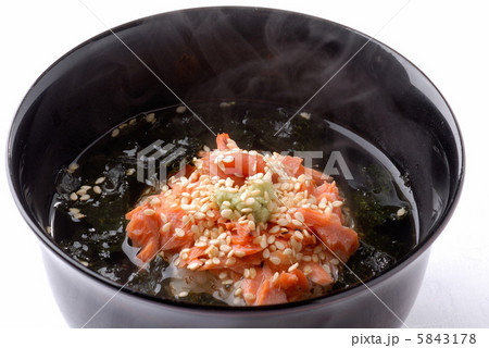 鮭茶漬け 鮭茶漬け 5843178