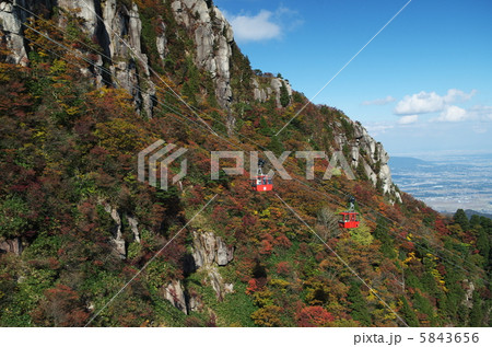 紅葉シーズン(御在所ロープウエイ) 5843656