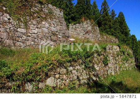 岩村城・長局石垣 5847871