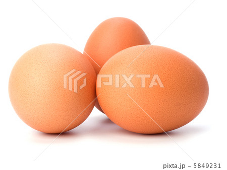 eggs isolated on white background eggs isolated on white background 5849231
